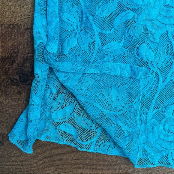 Victoria’s Secret lace lingerie teddy Sz medium blue sheer adjustable strap - Picture 5 of 7